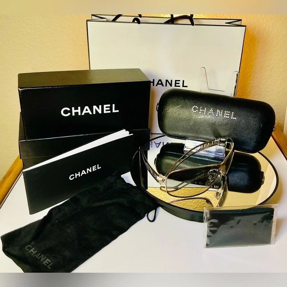 Chanel Vintage Sunglasses – Silver Frame, Gradient Lens, Unisex, Authentic